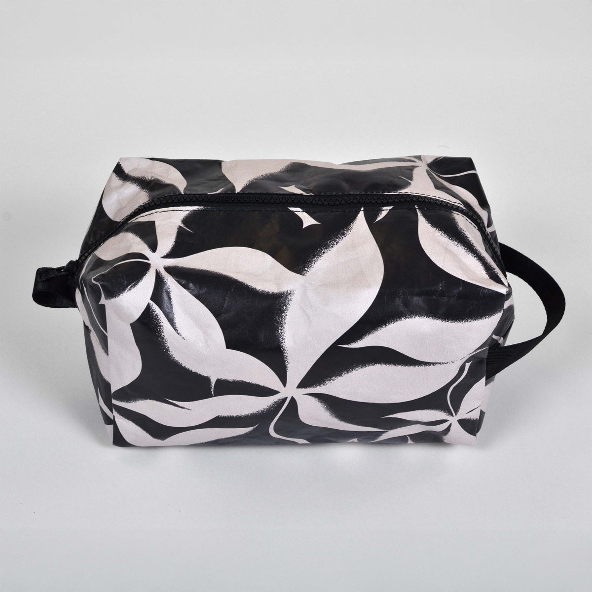 Resort Collection - Water-repellent Cosmetic Travel Bag